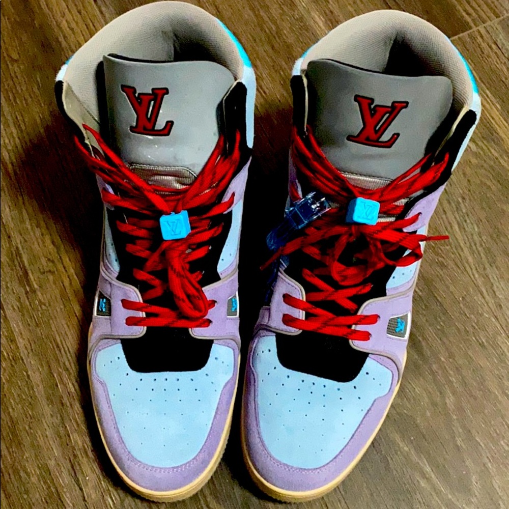 Only worn 3 times